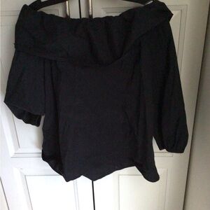 Pelione Black Off-Shoulder Blouse